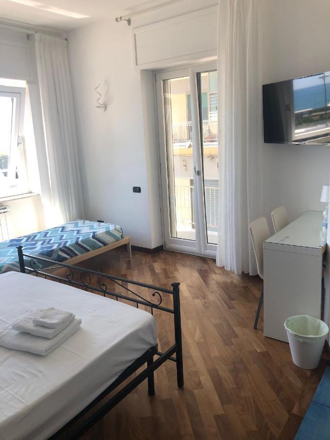 Blue Sea Salerno Hotell Eksteriør bilde