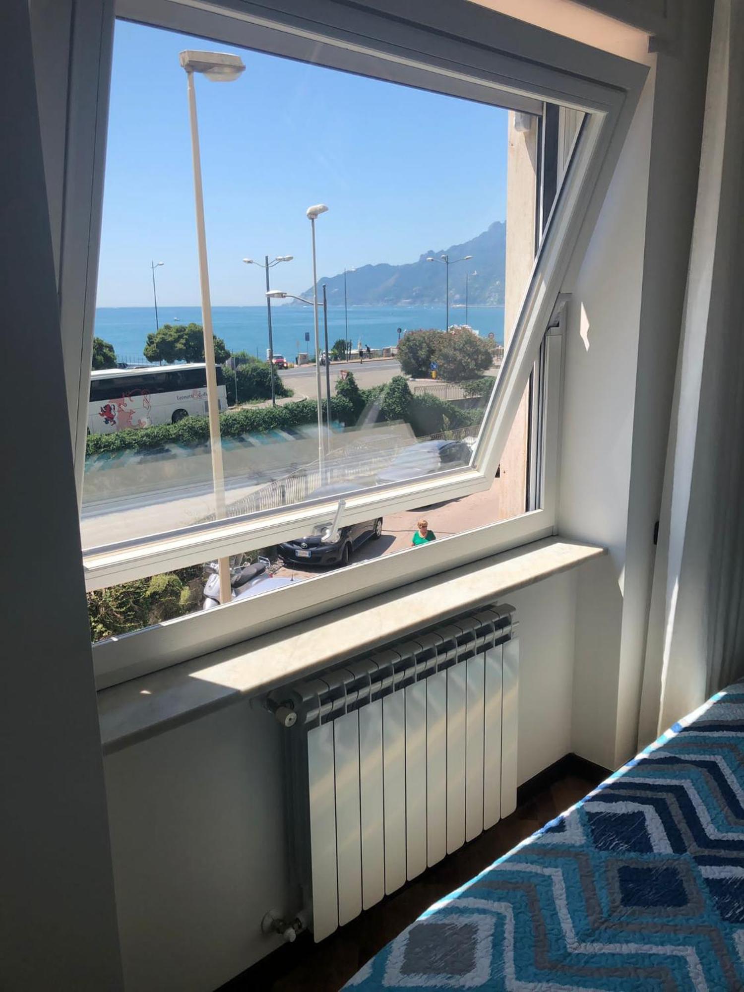 Blue Sea Salerno Hotell Eksteriør bilde